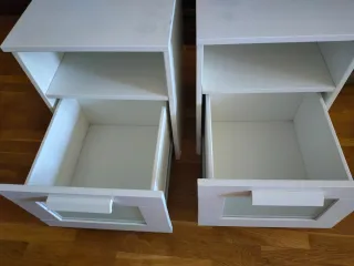 2 Comodini bianchi Ikea 25€ ciascuno