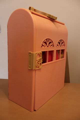 Armario/ Habitación Muñecas Barbie