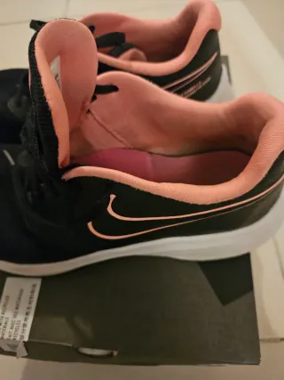 Zapatillas Nike Mujer Negras y Rosas