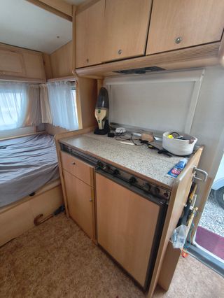 Caravana Bustner 2 ambientes con ventana