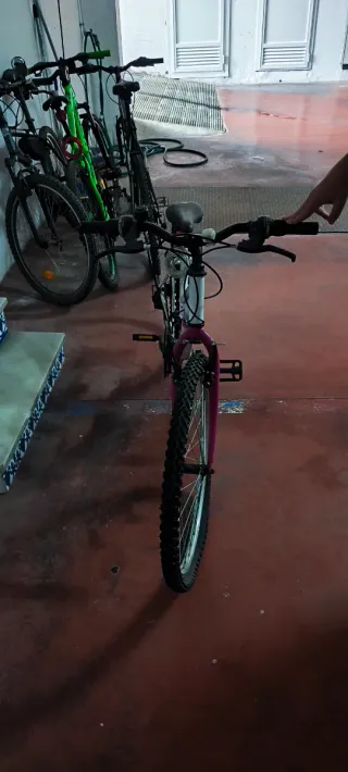 Bicicleta blanca y rosa talla M