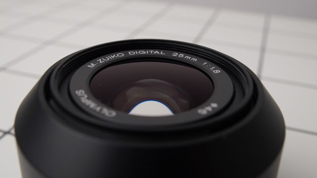 Olympus M.Zuiko Digital 25mm f/1.8