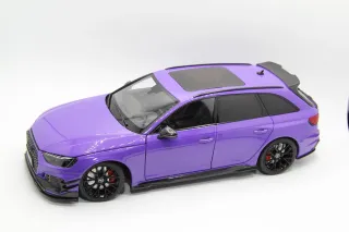 Maqueta Audi RS4 DarwinPro 1:18