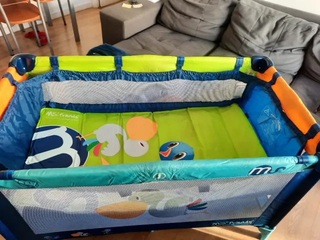 Cuna de viaje para bebé