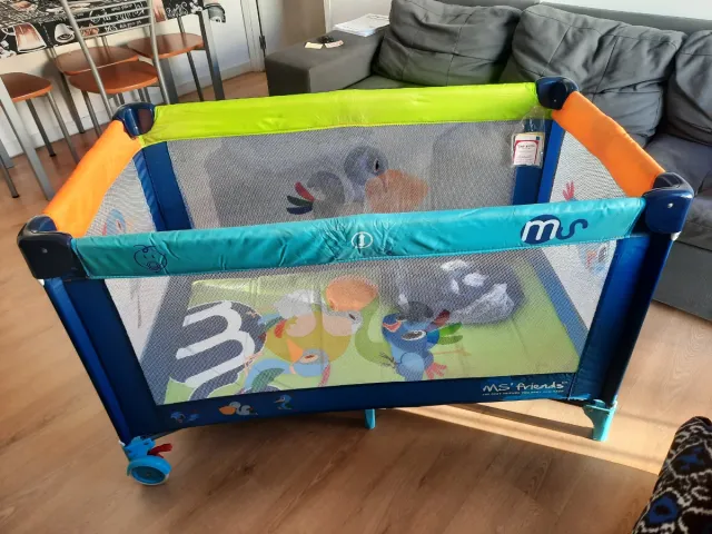 Cuna de viaje para bebé