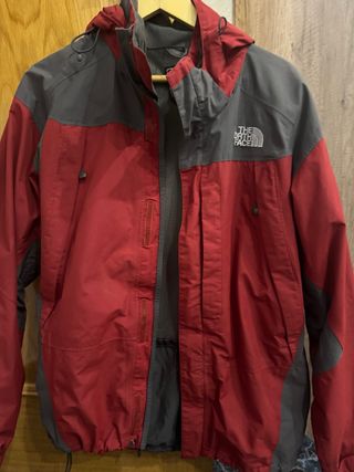Chaqueta The North Face Gore-Tex Roja/Gris Talla M