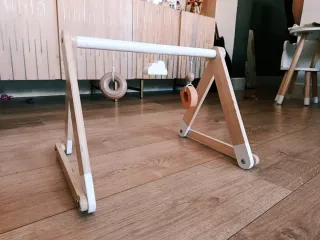 Arco de actividades de madera Vertbaudet