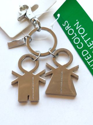 Portachiavi Benetton nuovo colore rosso e blu