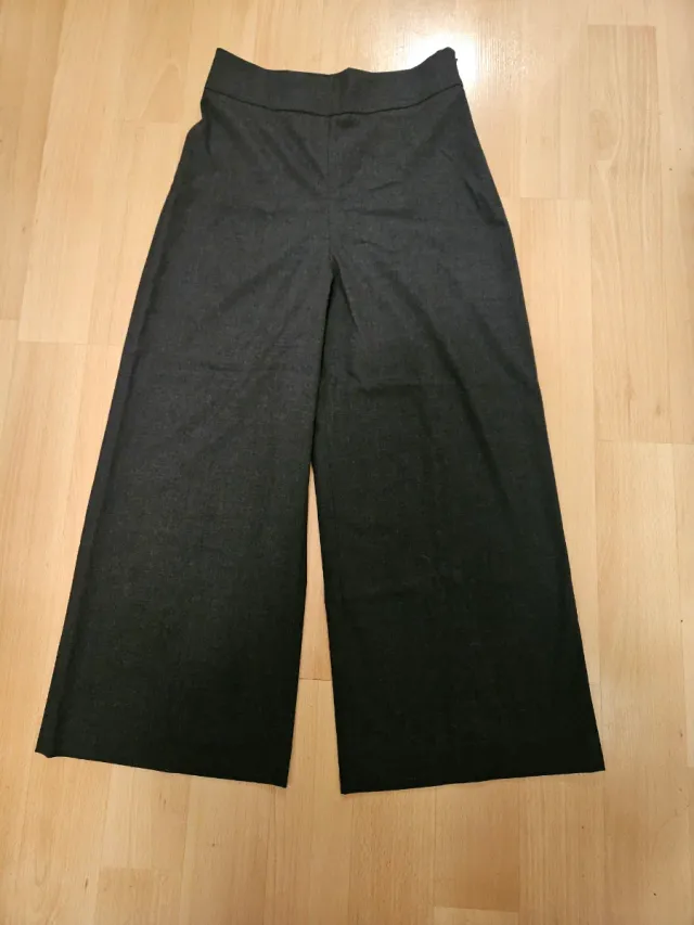 Pantalón Culotte. Zara