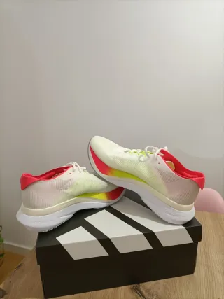 T40 Adidas Adizero Boston 12 blancas