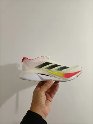 T40 Adidas Adizero Boston 12 blancas