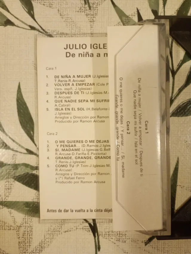 Cassette Julio Iglesias De Niña a Mujer