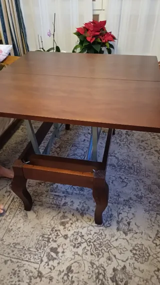 Mesa de centro elevable y extensible