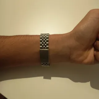 Reloj RICCHIO plateado esfera blanca