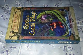 Libro Ecos de la cuarta magia - Ynis Aielle