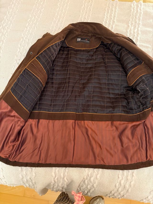 Parka marrón hombre calentita.