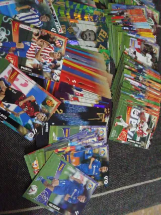 Lote 200 Cromos Megacracks 2025-26 diferentes