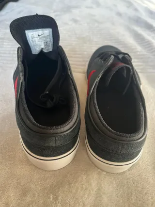 Nike SB Janoski nere e rosse