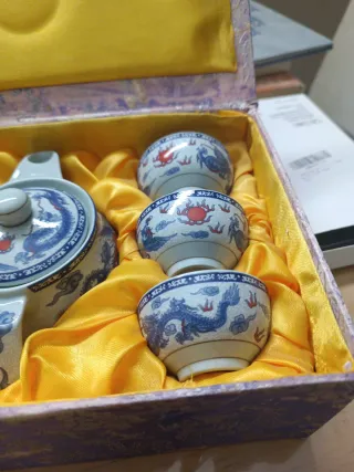 Set de té oriental vintage porcelana decorada.