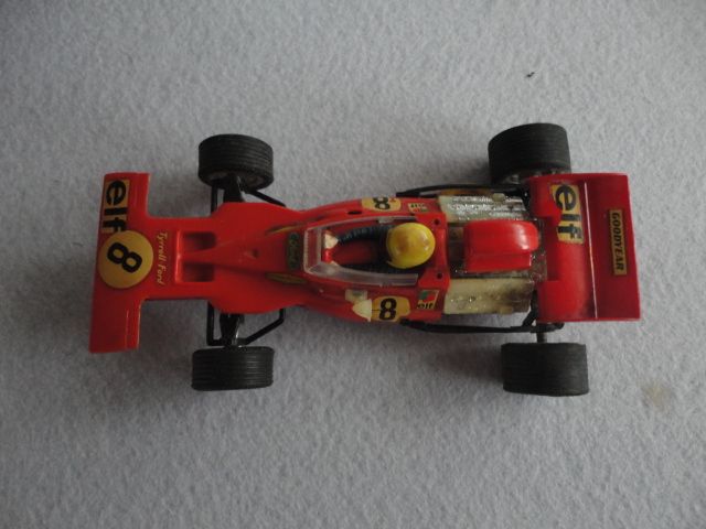 Scalextric Tyrrell Ford F1 Rojo