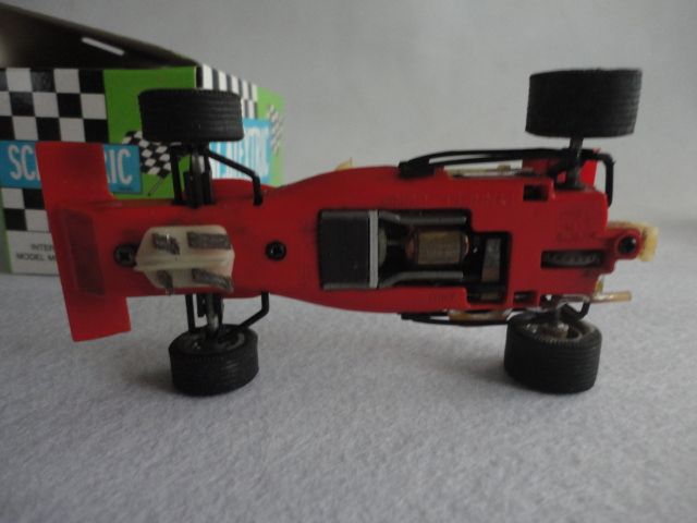 Scalextric Tyrrell Ford F1 Rojo