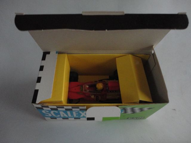 Scalextric Tyrrell Ford F1 Rojo