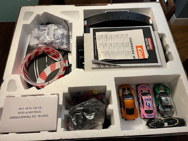 Scalextric Pista Carrera Digital 132 GTTriplePower