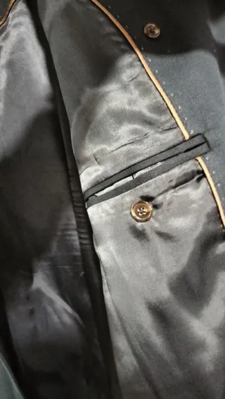Gabardina Massimo Dutti Negra