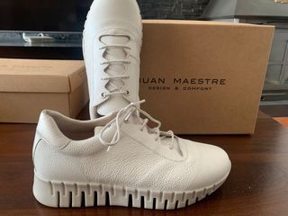 Zapatos Juan Maestre blancos mujer