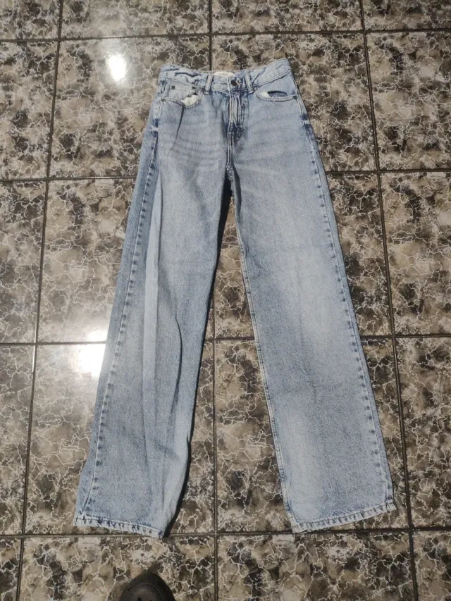 Pantalón vaquero Pull and Bear mujer