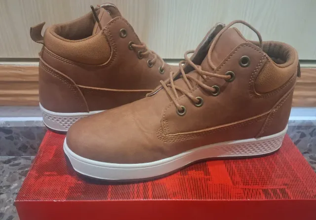 Botas de hombre marrones