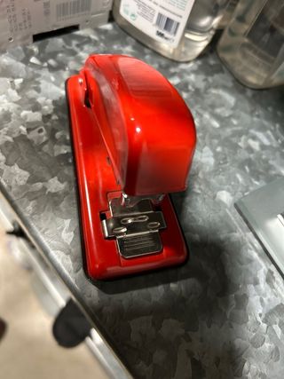 Grapadora Petrus Roja