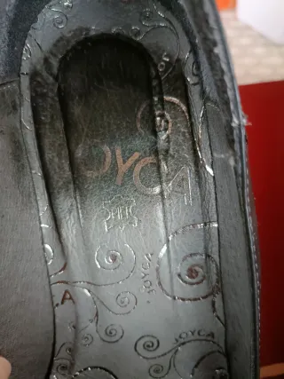 Zapatos de piel grises