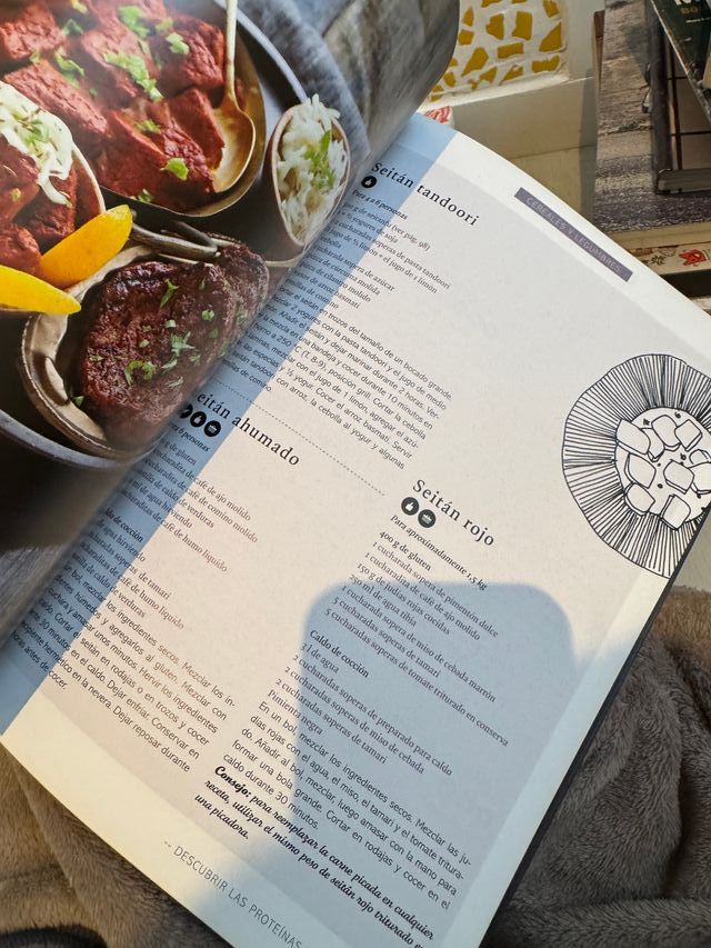 EL GRAN LIBRO DE COCINA VEGANA FRANCESA (Spanis...