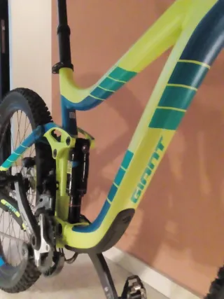 Bicicleta de Montaña Giant reign