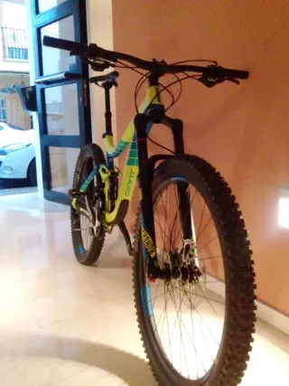 Bicicleta de Montaña Giant reign