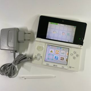 Nintendo 3DS Bianco con accessori