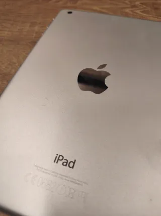 Dos iPads mini, una pantalla iPhone 7 plus y mo3