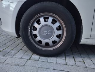 Llantas Audi R15 con 3 tapas de buje