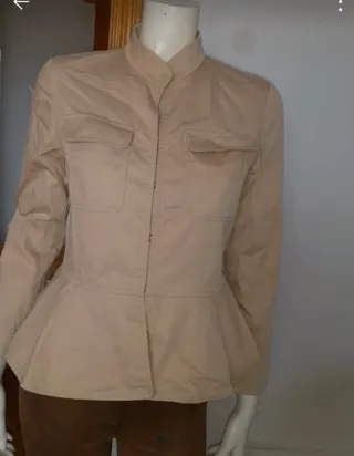 Chaqueta Carolina Herrera Beige