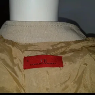 Chaqueta Carolina Herrera Beige