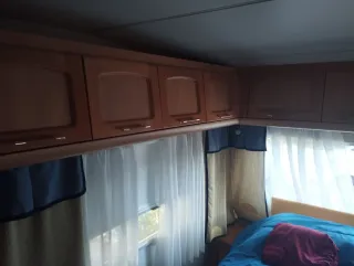 Caravana Bürstner City 470 TS con cama isla