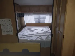 Caravana Bürstner City 470 TS con cama isla