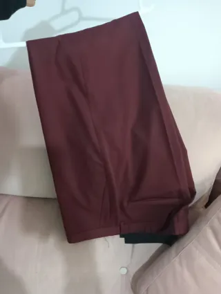 Traje de chaqueta y pantalón rojo