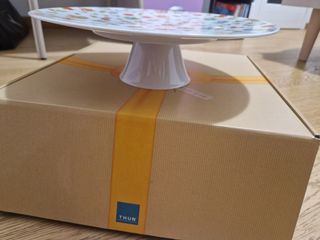 Alzata per dolci in porcellana Thun con fiori nuov