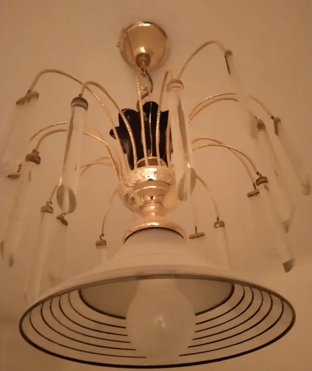 Lámpara de techo vintage dorada y blanca