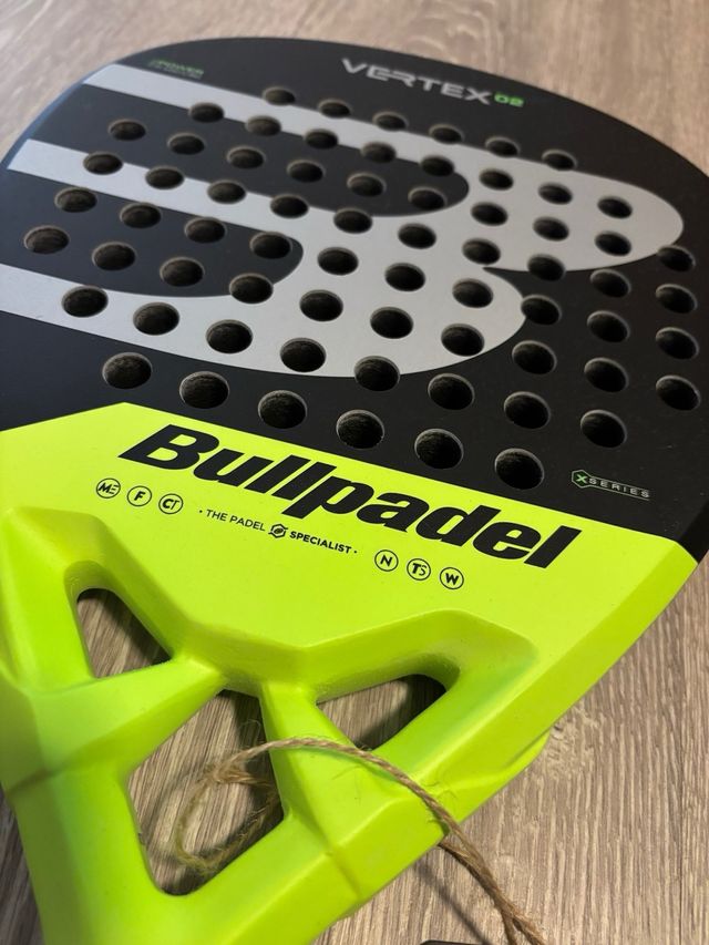 Racchetta Bullpadel Vertex 02 nuova