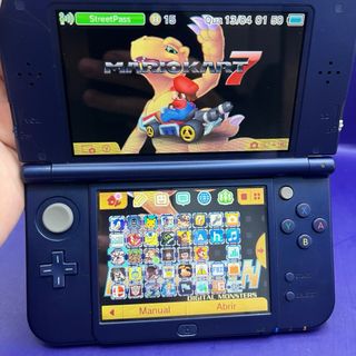 Nintendo 3DS XL Blu Console + Caricatore