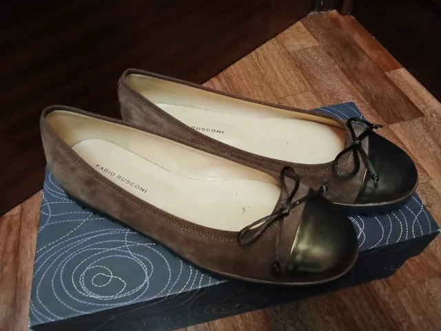 Zapatos planos mujer marrón y dorado