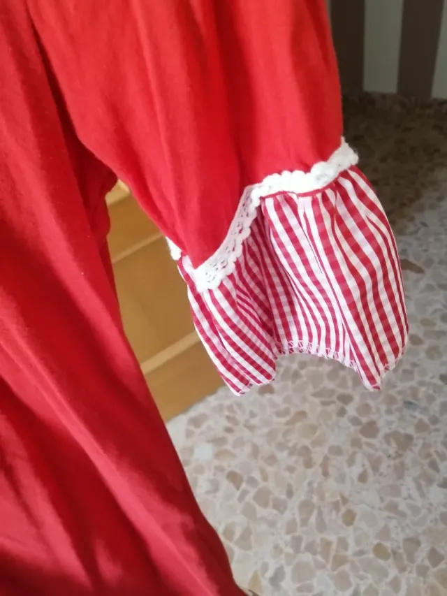 Vestido rojo con volantes